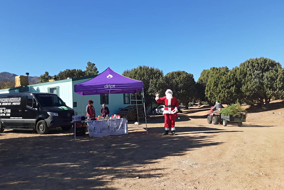 Vendors at Annual Cut Your Own Christmas Tree Event at M&D Trees